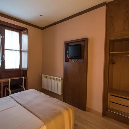 Casa Grand Galicia Junquera de Espadañedo